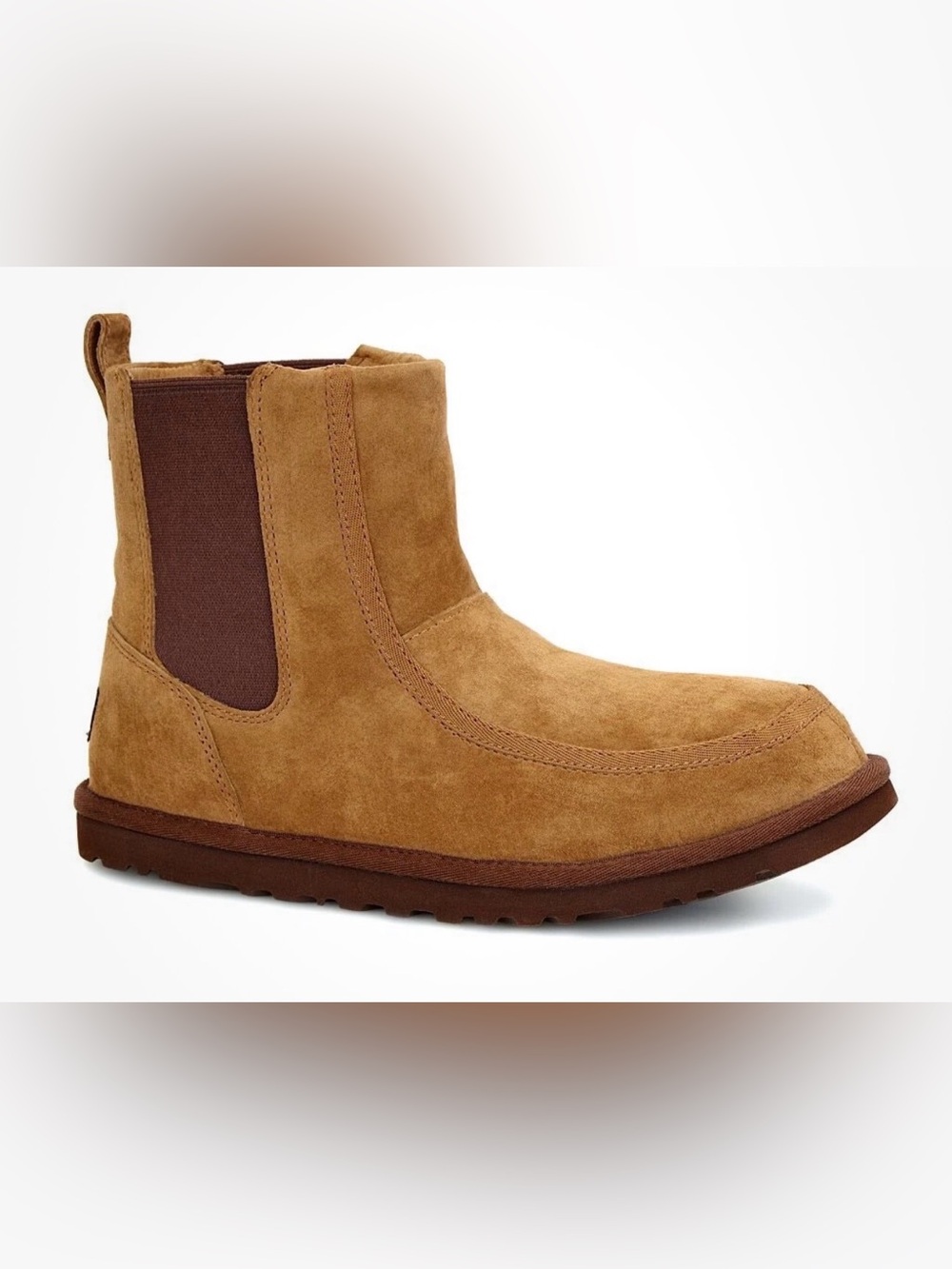 UGG Men's Chukka Boot in Chestnut Suede